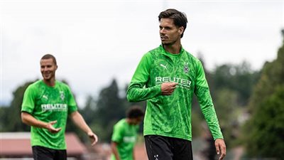 صراع سعودي يشتعل على خط وسط مونشنجلادباخ