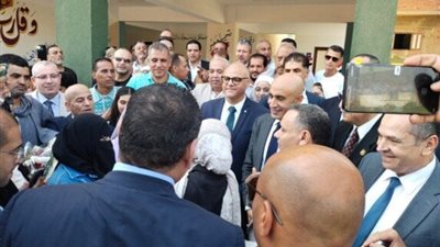 وزير التعليم ومحافظ القليوبية يفتتحان مدرستين جديدتين بقرية كوم الأطرون..صور