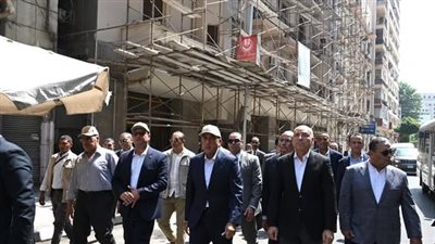 رئيس الوزراء يتفقد مشروع تحسين الصورة البصرية للقاهرة الخديوية