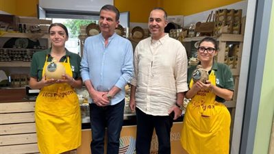 في ختام زيارتهما لإيطاليا.. وزيرا الزراعة والشؤون النيابية يتفقدان تجربة السوق التعاوني في باري