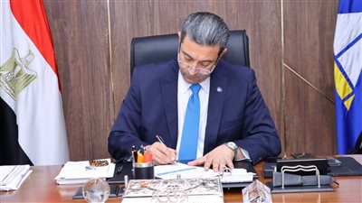 محافظ دمياط يقرر النزول بسن القبول للصف الأول الابتدائي لمدة شهر