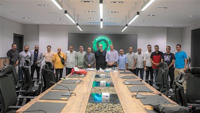 وليد دعبس يستقبل مجموعة من النقاد الرياضيون في أجواء ودية 
