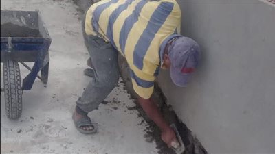  تمهيدًا للبدء بمشروع مدينةالمحلة الجديدة.. محافظ الغربية يتابع أعمال ترميم عمارات المستعمرة