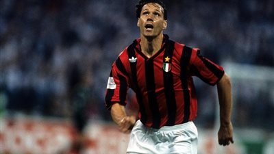 الندم الأكبر في مسيرتي.. طبيب ميلان يكشف سر اعتزال فان باستن