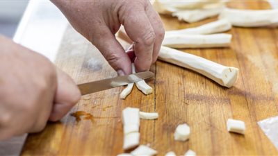 هذا ما يحدث لجسمك مع الاستمرار في تناول الفجل يوميًا