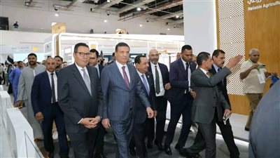 نيابة عن مدبولي.. وزير الزراعة يفتتح الدورة الـ37 من معرض ومؤتمر «صحارى 2025»