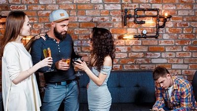 ما هو الانطوائي المميز؟ ولماذا لا يستطيع الانضمام لجروب الواتس؟