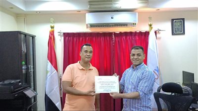 رئيس «مدينة البياضية» يكرم العاملين المتميزين بالمركز شرق الأقصر (صور)