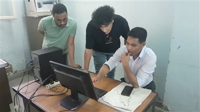 بالصور.. «وكيل الصحة» يتفقد سير العمل بالمنشآت الطبية في الأقصر