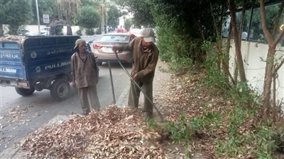 بالصور.. «مدينة الأقصر» تجري حملة لتنظيف وتجميل الشوارع بحى شمال