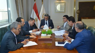 وزير التموين يلتقي بعدد من أعضاء مجلسي النواب والشيوخ