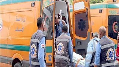 سيارة مسرعة تنهي حياة مسن أثناء عبوره الطريق بمسطرد