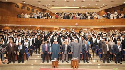 وكيل الأزهر لخريجي الشريعة والقانون الجدد: كونوا صوتا للمظلومين وعونا للمستضعفين