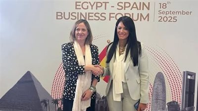 وزيرة التخطيط تلتقي وزيرة الدولة للتجارة بمملكة إسبانيا