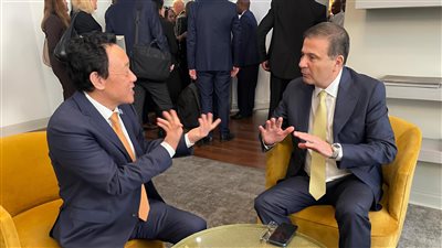 وزير الزراعة يبحث مع المدير العام لمنظمة الأغذية الأممية سبل تعزيز التعاون