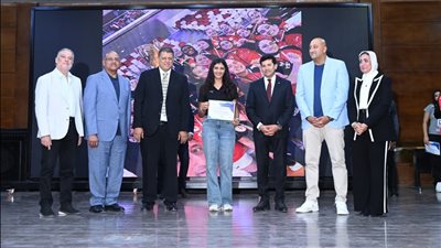  وزير الرياضة يكرم بطلات مصر لكرة اليد والسلة بعد التتويج ببطولة إفريقيا 