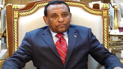 أول تعليق من رئيس الوزراء السوداني على استهداف مسجد في الفاشر