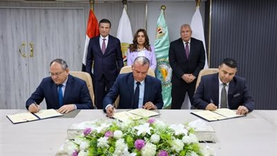 توقيع بروتوكول لإنشاء أول مركز متكامل لإنتاج الحرير الطبيعي في الخارجة