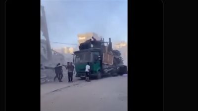 لم ينجوا من الاستهداف.. إسرائيل تقصف النازحين الفارين من مدينة غزة