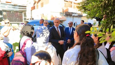 وزير التعليم ومحافظ القليوبية يتابعان سير العملية التعليمية فى عدد من مدارس 