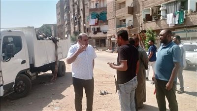 رفع 400 طن من القمامة والمخلفات والتراكمات بشارع السماد شرق مدينة أسوان
