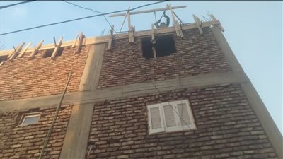 بالصور.. إحباط محاولة بناء مخالف ومصادرة مواد البناء بالأقصر