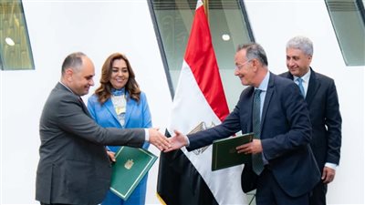 وزيرا السياحة والتنمية المحلية يشهدان توقيع بروتوكول تعاون بين جهاز شئون البيئة والمتحف الكبير