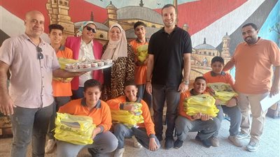 أجواء احتفالية.. تفاصيل استقبال أول يوم دراسة بمدرسة 