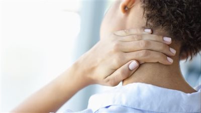 ما هو خلل التوتر العضلي؟ وما أعراضه وأنواعه؟