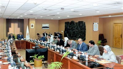 مجلس جامعة المنصورة يعقد اجتماعه الدوري بحضور محافظ الدقهلية