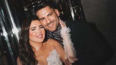 مسلم يعلن انفصاله عن زوجته: 