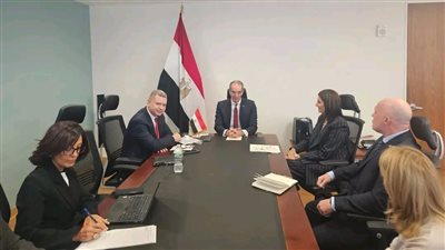وزير الاتصالات يبحث مع شركات عالمية زيادة استثماراتها بالتعهيد وبناء القدرات الرقمية 