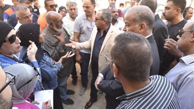 لليوم الثاني على التوالي.. محافظ بورسعيد يتفقد عدد من المدارس لمتابعة انتظام الدراسة 