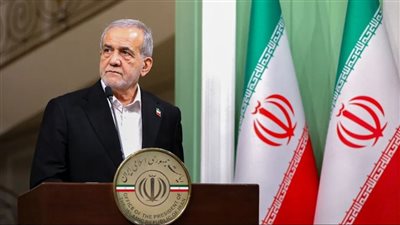 بزشيكان: هدف الغرب من تفعيل آلية الزناد التضييق على التجارة الإيرانية 