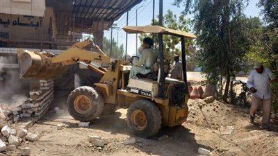 محافظ أسوان يكلف بمواصلة إزالة التعديات على أراضى أملاك الدولة