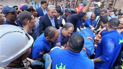 11 متوفيا و32 مصابا في حريق مصبغة المحلة حتى الآن