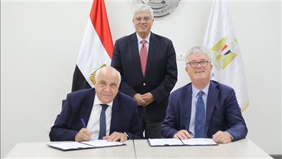  وزير التعليم العالي يشهد تجديد التعاون بين جامعة المستقبل وجامعة كورك الأيرلندية
