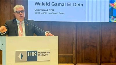 رئيس اقتصادية قناة السويس: نسير بخطى ثابتة نحو توطين الصناعة ونقل التكنولوجيا بـ21 قطاع 