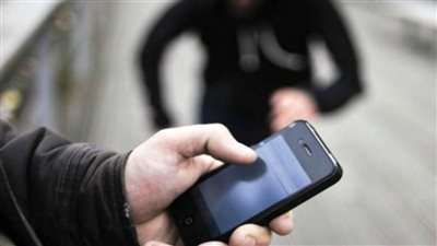 الداخلية تكشف ملابسات مقطع فيديو لسيدة تعرضت لسرقة هاتفها في الجيزة