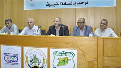 رئيس البحوث الزراعية يبحث آليات تطوير أداء المحطات البحثية بالوجه البحري