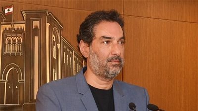 برلماني لبناني: زيارة لاريجاني محاولة لفتح نافذة جديدة معنا