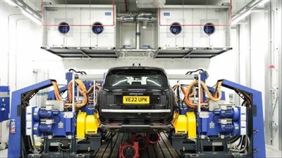 بعد هجوم إلكتروني.. جاكوار لاند روفر تعيد تشغيل بعض أنظمتها الرقمية