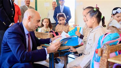 وزير التعليم يصدر توجيهات هامة خلال تفقده عدد من المدارس بالمنيا