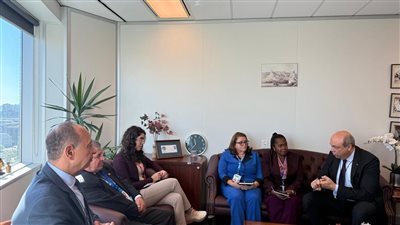 وزير الطيران المدني يبحث مع وفد كوبا توقيع اتفاقية نقل جوي وفتح آفاق جديدة للتعاون 