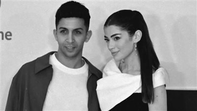 هشام جمال يحضر مع ليلى أحمد زاهر العرض الخاص لمسلسل ولد بنت شايب