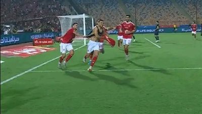 خطايا فيريرا وتغييرات النحاس وراء سقوط الزمالك وريمونتادا الأهلي 