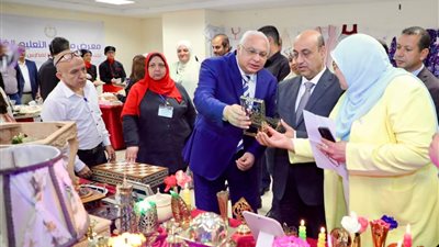 نائب وزير التعليم يفتتح معرض منتجات التعليم الفني بالعاصمة الإدارية