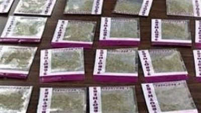 ضبط تاجر مخدرات في المعصرة: مطواة و41 كيسًا من 