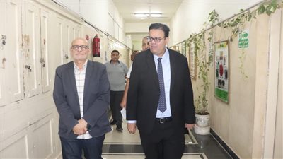 القائم بأعمال عميد طب طنطا يتفقد تجهيزات معمل السموم والمخدرات بقسم الطب الشرعي