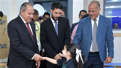 محافظ بورسعيد يواصل جولاته الميدانية على المدارس الحكومية والخاصة 